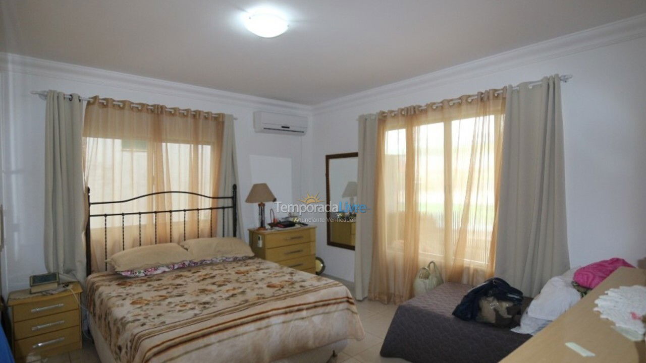 Apartamento para aluguel de temporada em Balneário Camboriú (Praia dos Amores)