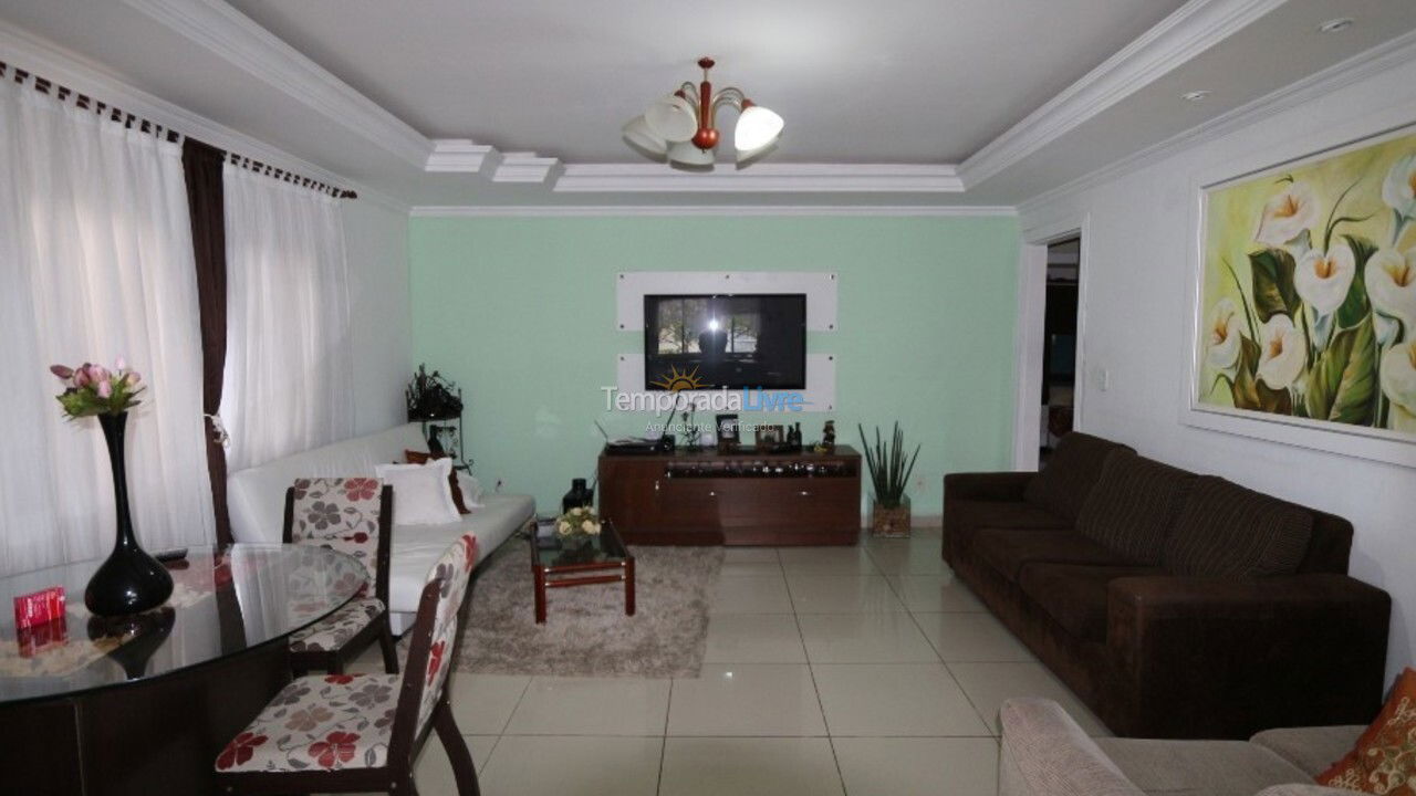 Apartamento para aluguel de temporada em Balneário Camboriú (Praia dos Amores)