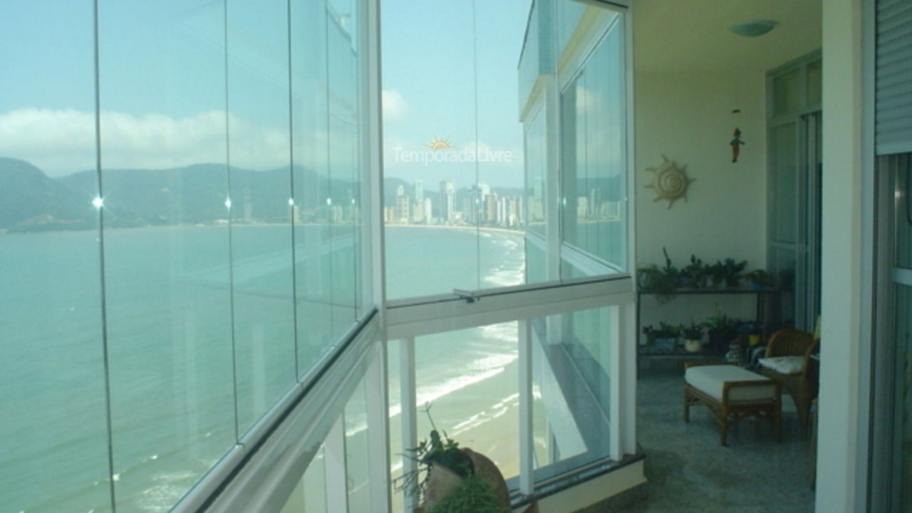 Apartment for vacation rental in Balneário Camboriú (Praia Central)