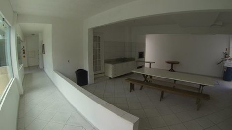 Nn the center, Large 1 Bedroom Apartment