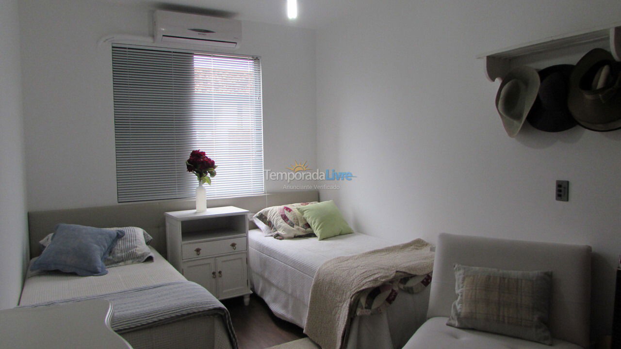 Apartamento para alquiler de vacaciones em Florianópolis (Praia Brava)