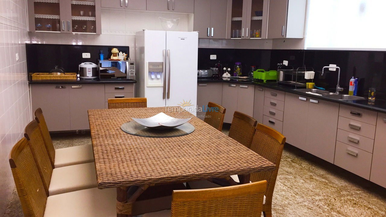 Casa para alquiler de vacaciones em Guarujá (Jardim Acapulco)