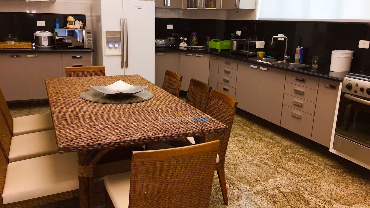 Casa para alquiler de vacaciones em Guarujá (Jardim Acapulco)