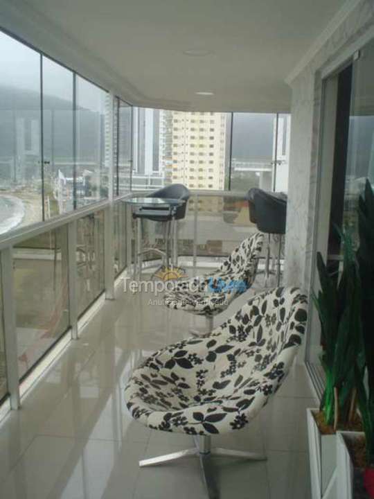 Apartamento para aluguel de temporada em Balneário Camboriú (Barra Sul)