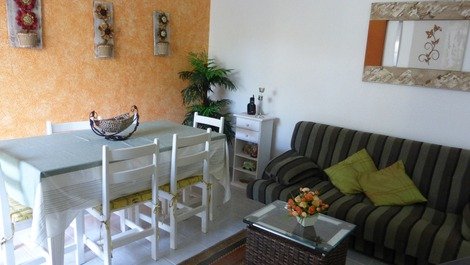 Lrecioso apartamento - Toninhas Beach - Residencial Privada