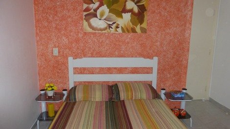 Lindo Apartamento - Toninhas - Cond Fechado - 2 dorm / 2 banheiros (G)
