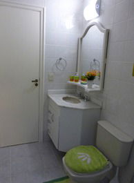 Lindo Apartamento - Toninhas - Cond Fechado - 2 dorm / 2 banheiros (G)