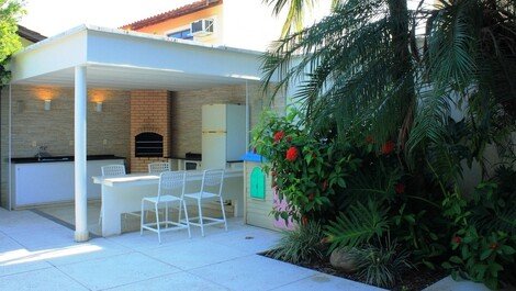 Se alquila por temporada casa moderna en Barra da Tijuca -