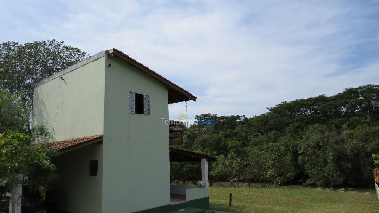 Granja para alquiler de vacaciones em Reginópolis (Palmital)