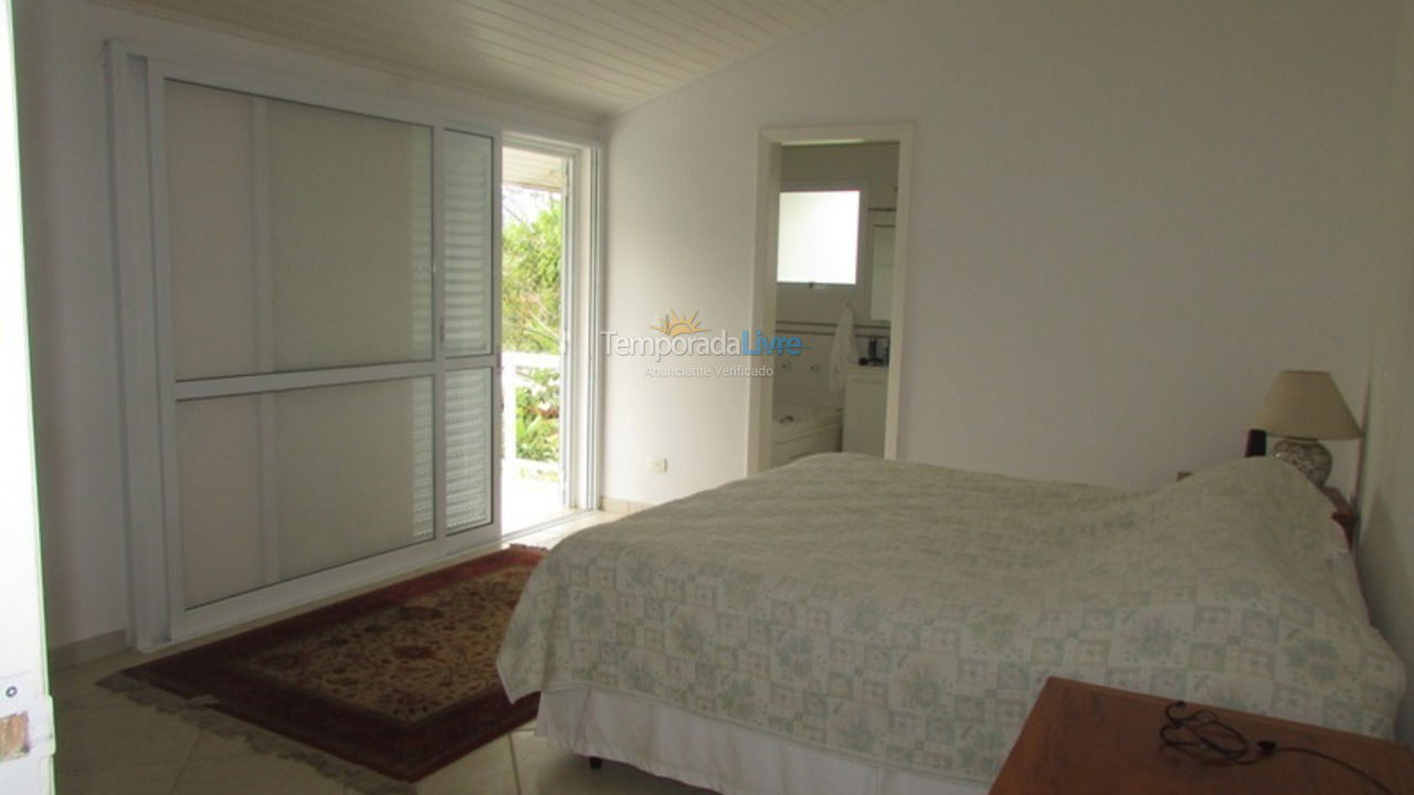 House for vacation rental in São Sebastião (Praia da Baleia)