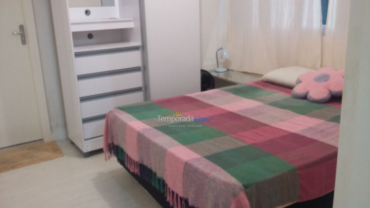 Apartamento para aluguel de temporada em Balneário Camboriú (Praia Central)