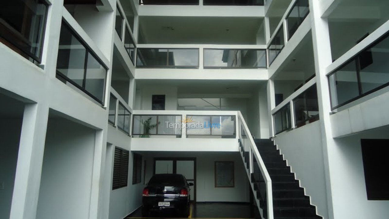 Apartamento para aluguel de temporada em Curitiba (Centro Cívico)
