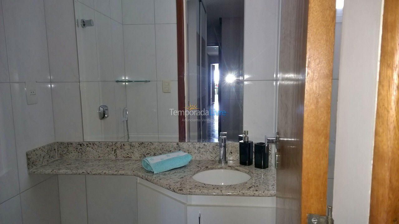 Apartment for vacation rental in Guarapari (Praia do Morro)