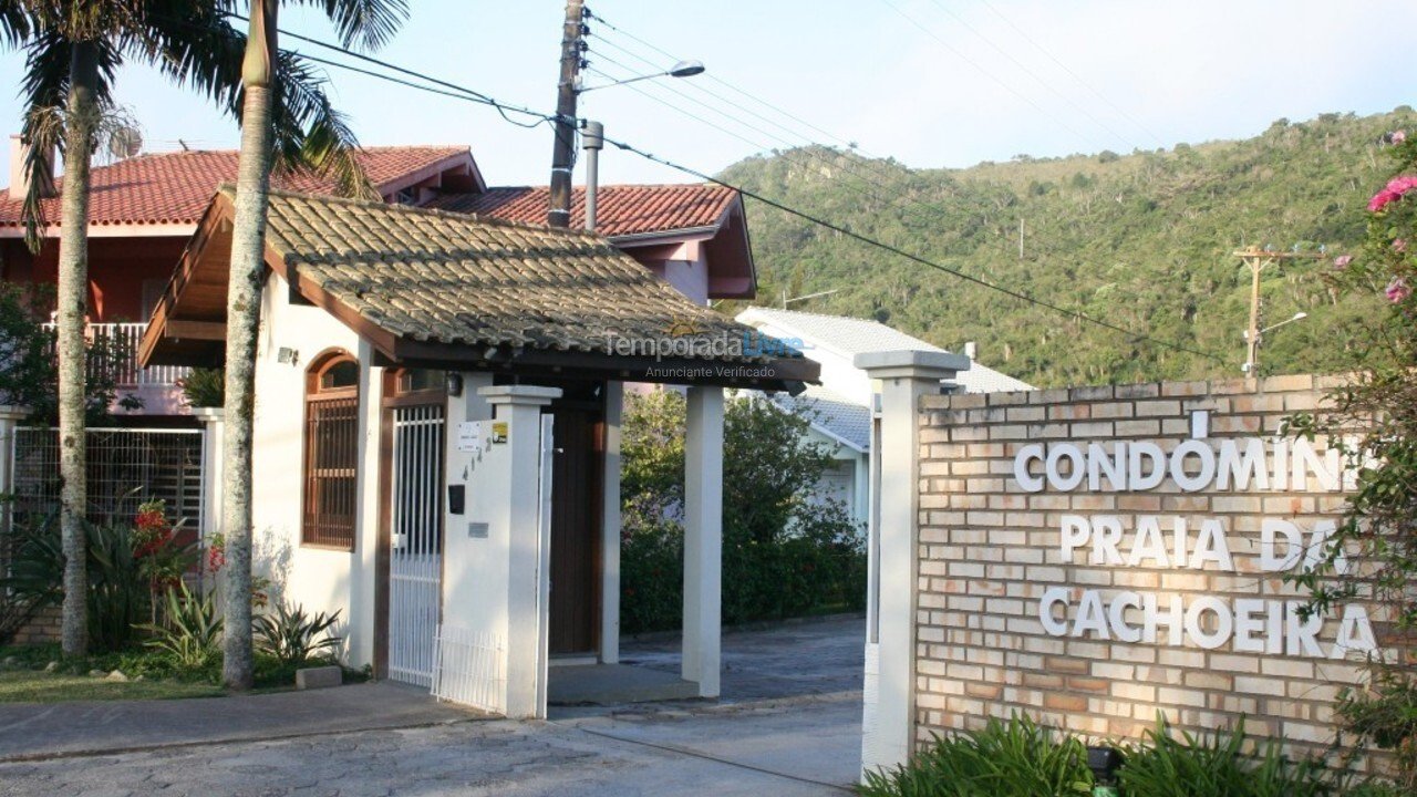 Casa para aluguel de temporada em Florianópolis (Cachoeira do Bom Jesus)