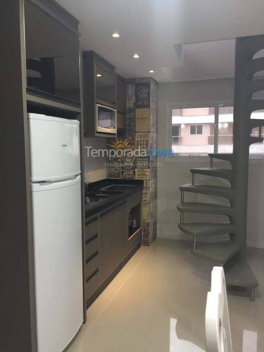 Apartamento para aluguel de temporada em Itapema (Meia Praia)