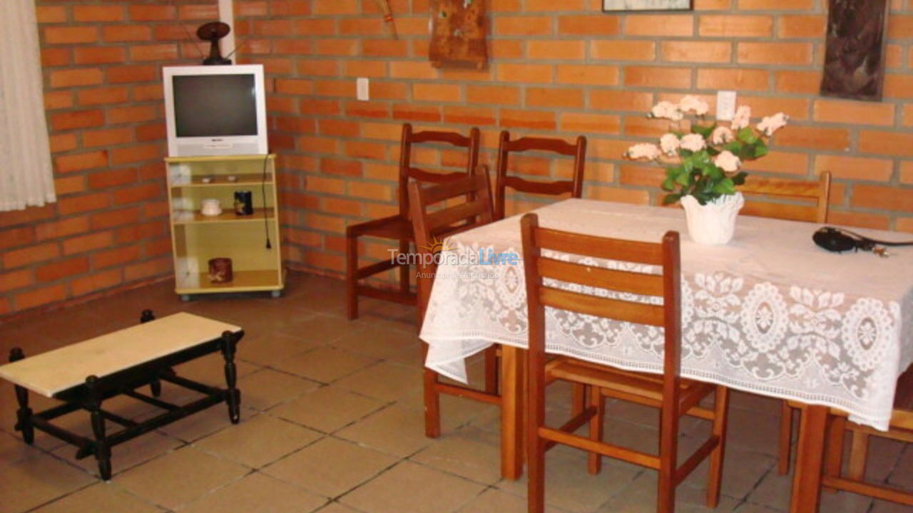 Casa para aluguel de temporada em Florianopolis (Praia dos Ingleses)