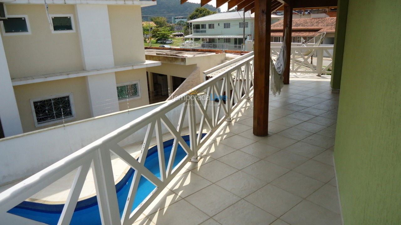 Casa para alquiler de vacaciones em Itapema (Centro)