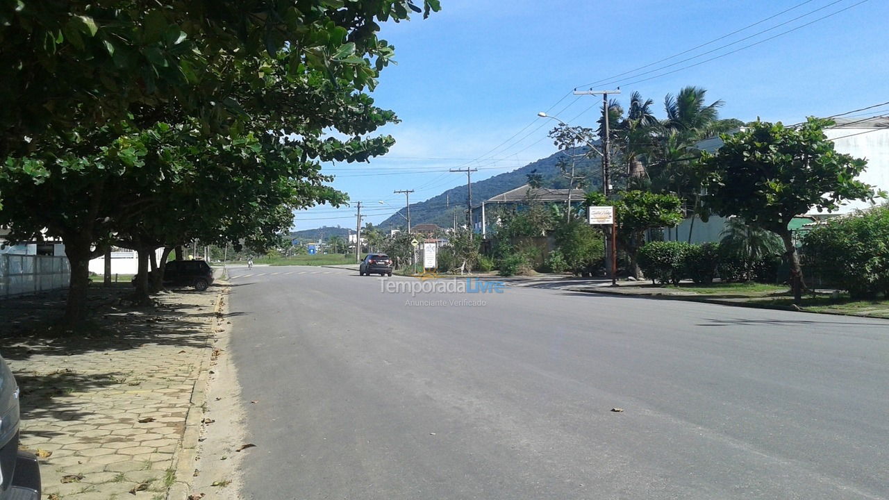 Apartment for vacation rental in Ubatuba (Praia Grande)