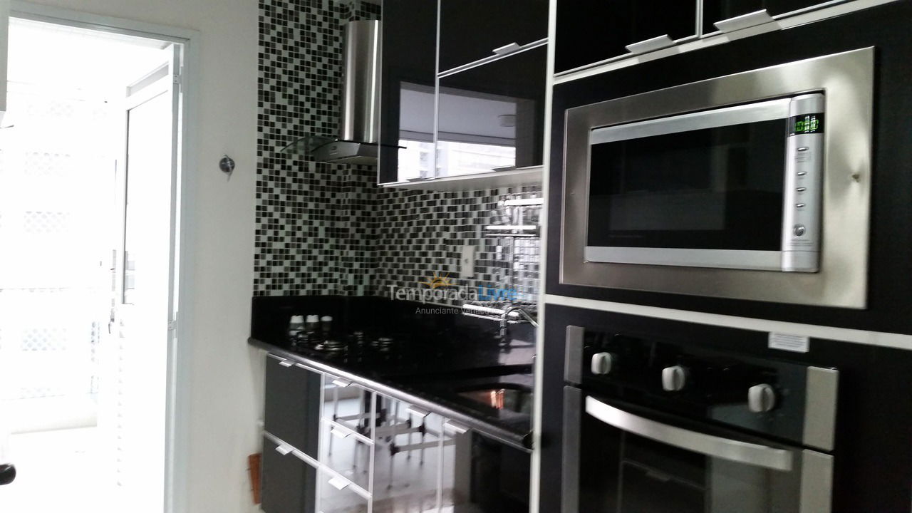 Apartment for vacation rental in Guarujá (Astúrias)