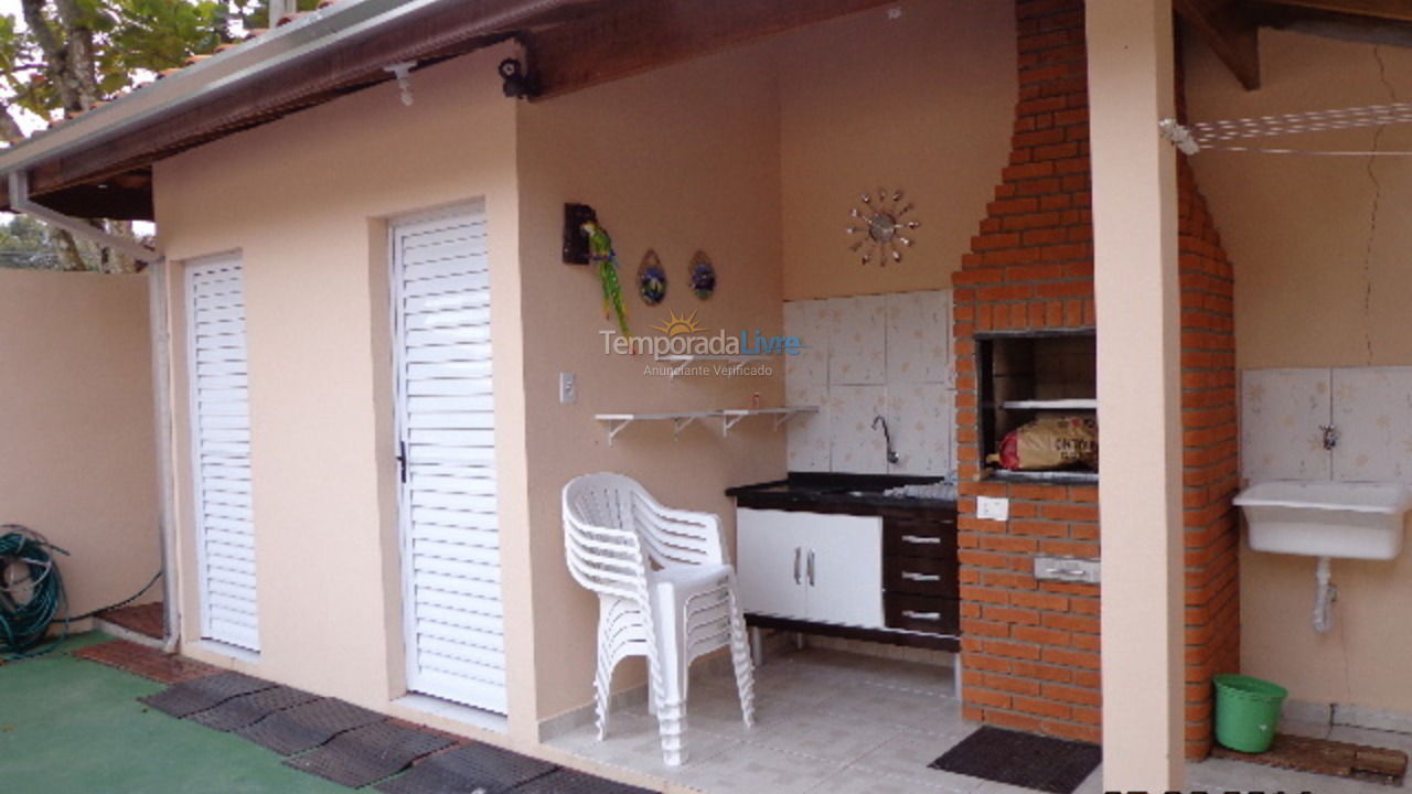 House for vacation rental in Ubatuba (Praia das Toninhas)