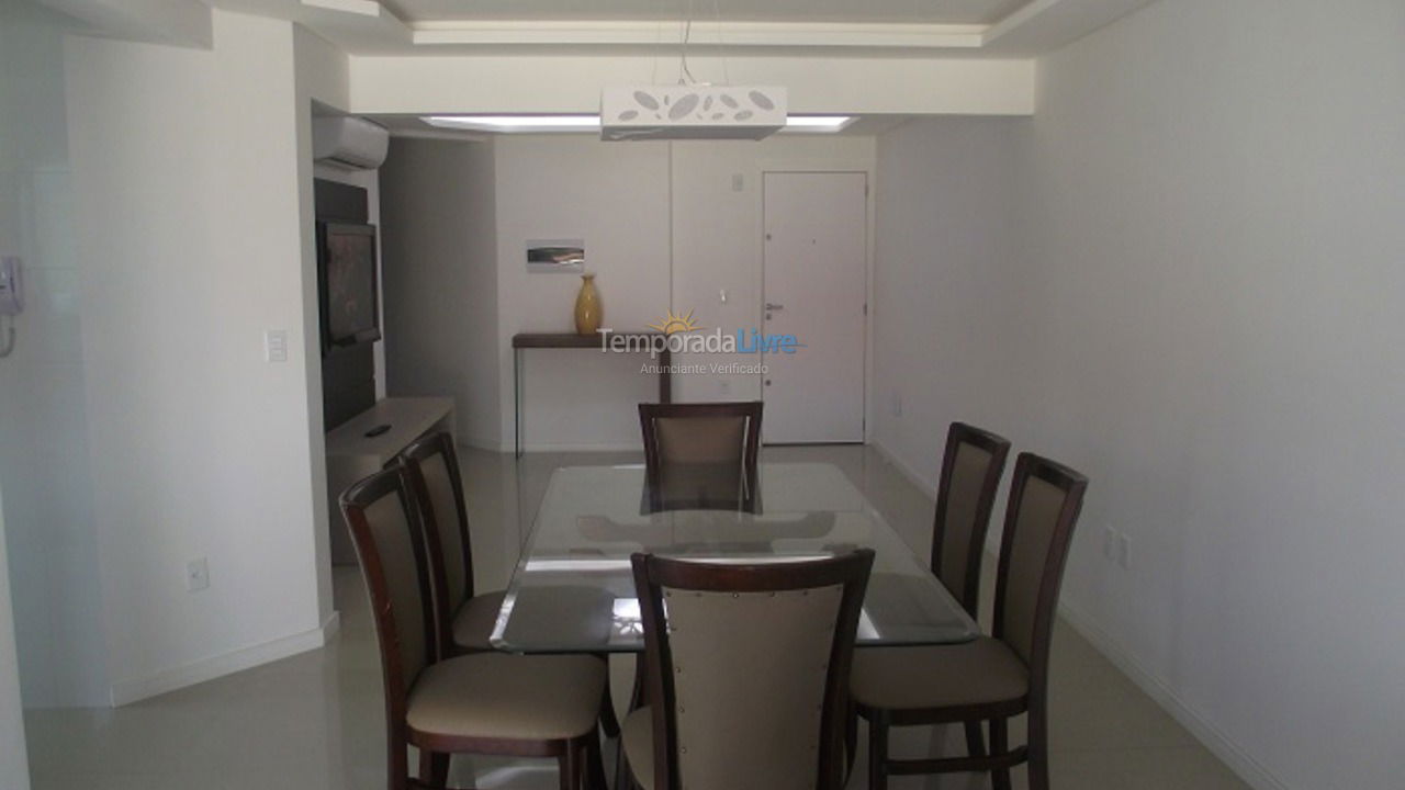 Apartment for vacation rental in Bombinhas (Praia de Bombas)