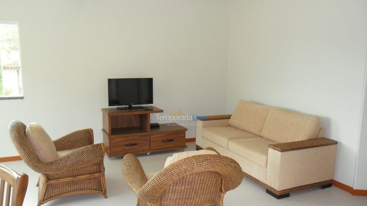 Apartment for vacation rental in Bombinhas (Praia de Zimbros)