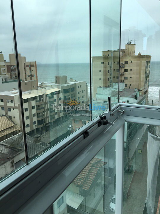 Apartamento para aluguel de temporada em Itapema (Meia Praia)