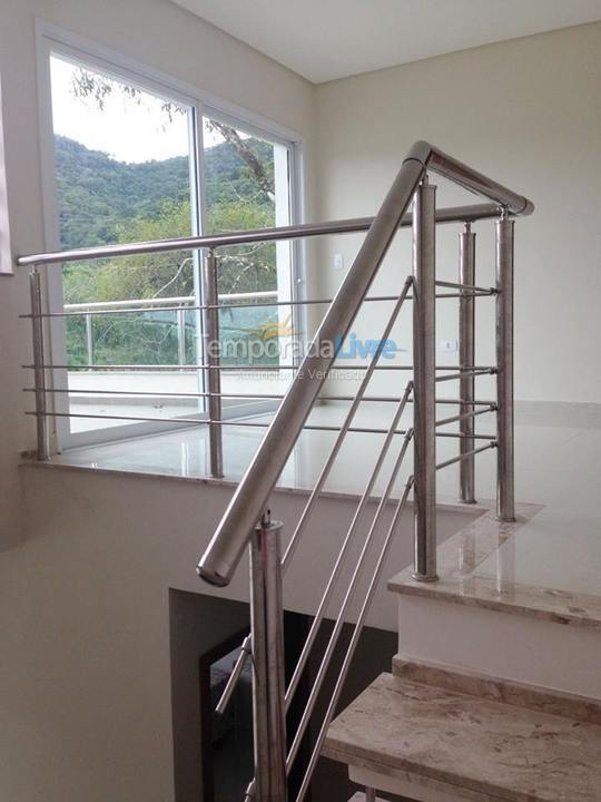 Casa para aluguel de temporada em São Sebastião (Juquehy)