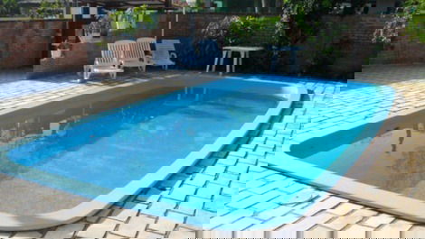 CASA 3 QUARTOS COM PISCINA P/ 10 PESSOAS 250M PRAIA INGLESES