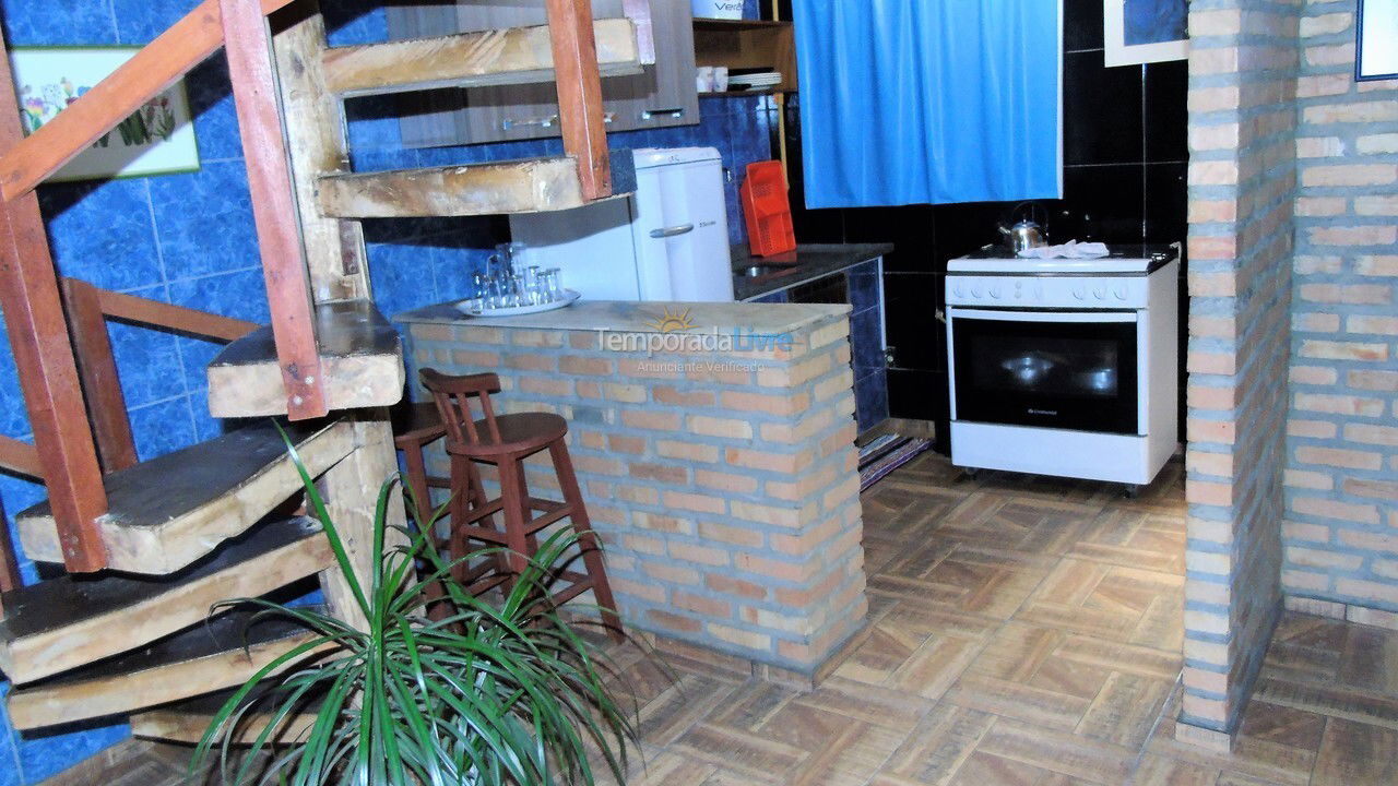 Apartamento para aluguel de temporada em Bombinhas (Praia de Quatro Ilhas)