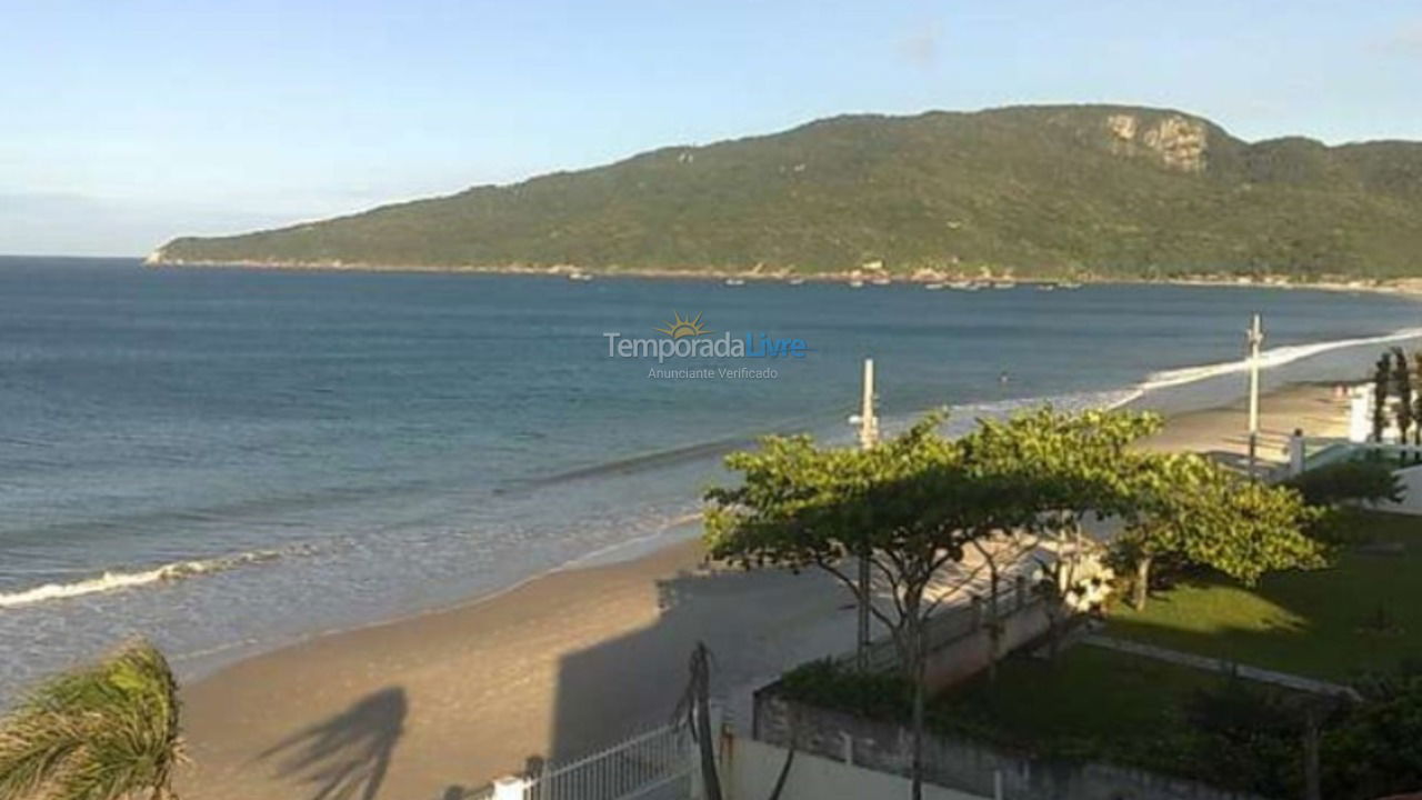 Apartamento para aluguel de temporada em Florianopolis (Praia dos Ingleses)