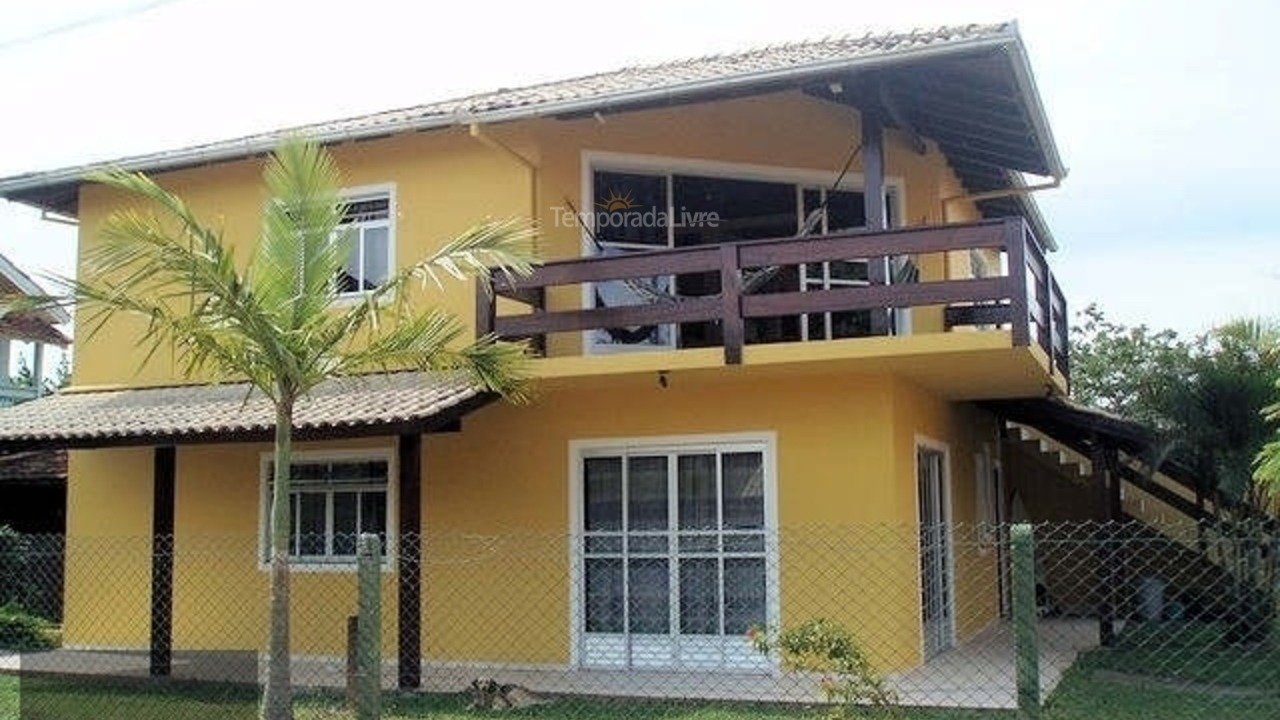 Casa para aluguel de temporada em Palhoça (Guarda do Embaú)