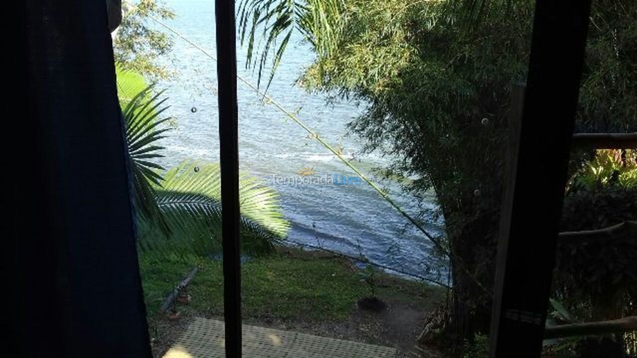 Casa para aluguel de temporada em Imbituba (Praia de Ibiraquera)