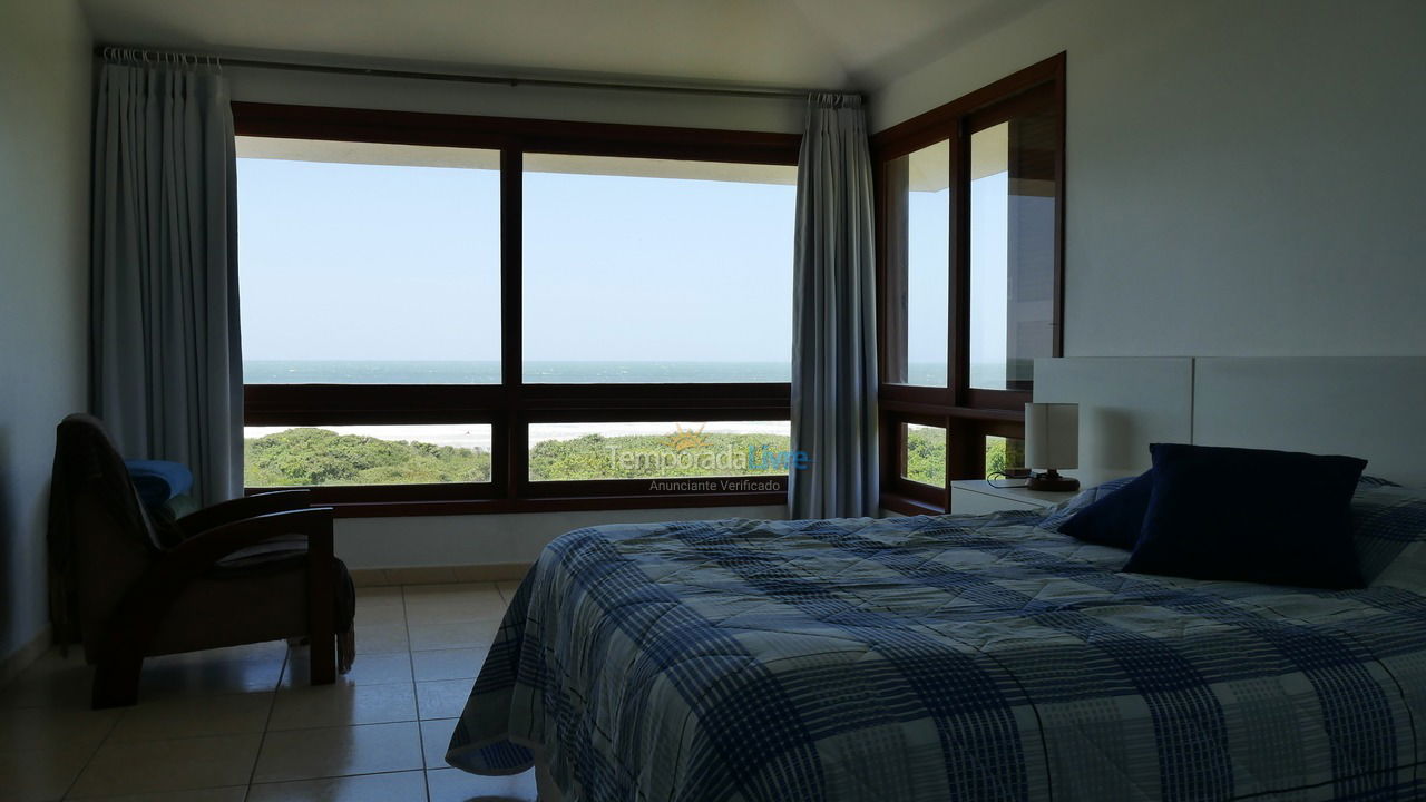 Casa para aluguel de temporada em Florianopolis (Praia dos Ingleses)