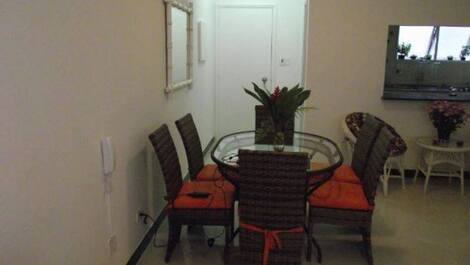 Apartamento confortavel a 160 mtrs da praia.
