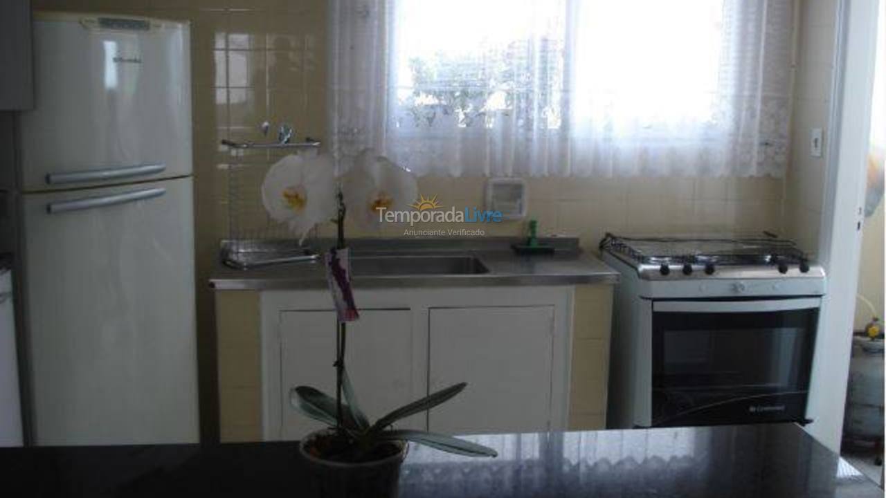 Apartamento para aluguel de temporada em Guarujá (Jardim São Miguel)