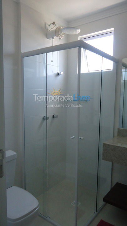 Apartamento para aluguel de temporada em Itapema (Meia Praia)