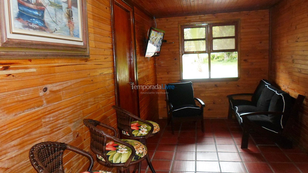 Casa para alquiler de vacaciones em Itapoá (Balneário Rainha do Mar)