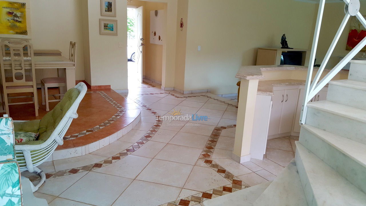 Casa para alquiler de vacaciones em Guarujá (Praia do Pernambuco)