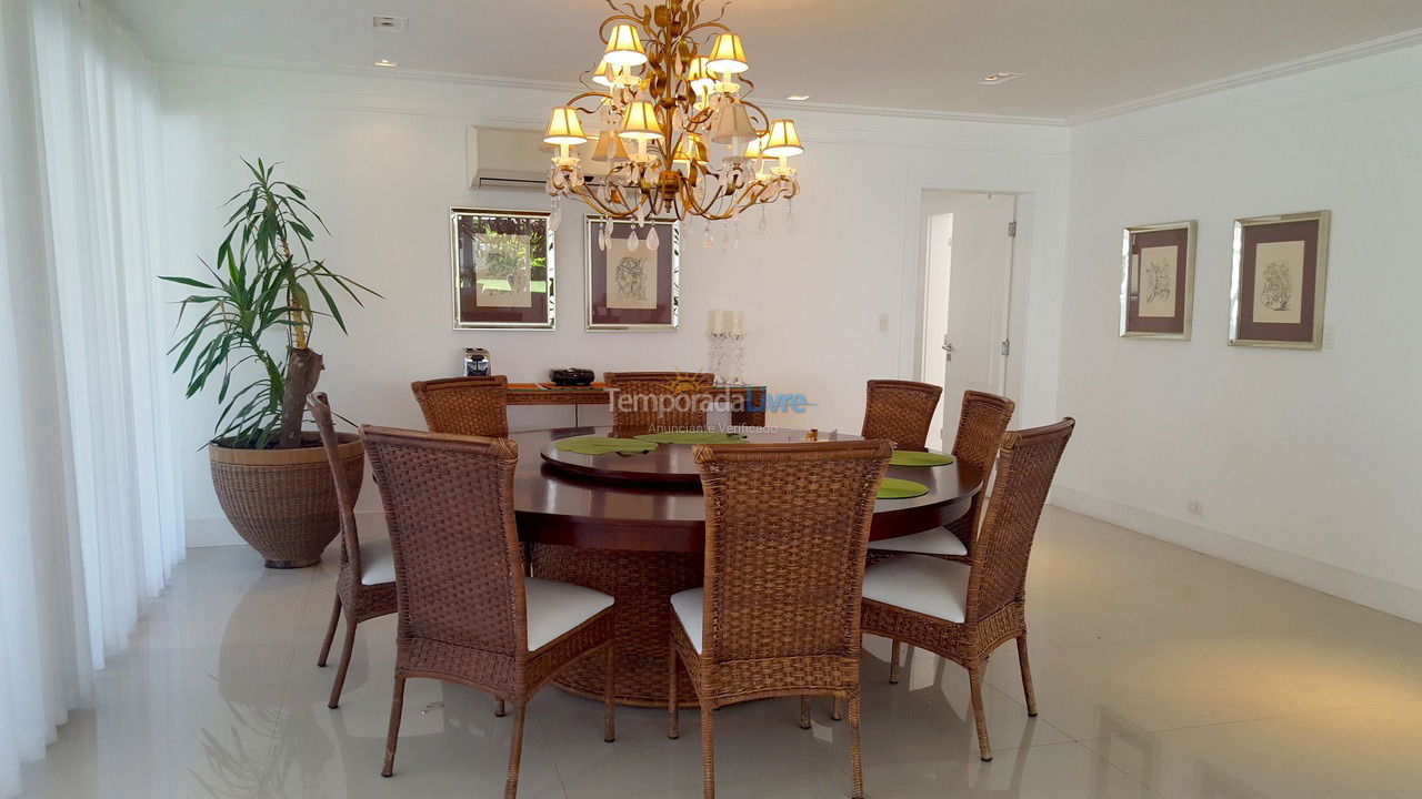 Casa para alquiler de vacaciones em Guarujá (Praia do Pernambuco)