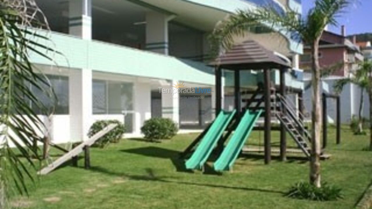 Apartamento para aluguel de temporada em Florianópolis (Praia Brava)