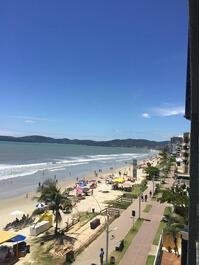 Apartamento frente al mar! Meia Praia - Itapema SC