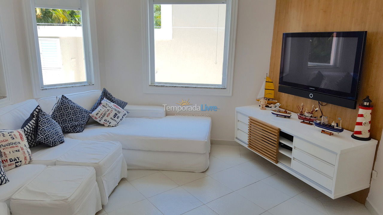 Casa para aluguel de temporada em Guarujá (Praia do Pernambuco)