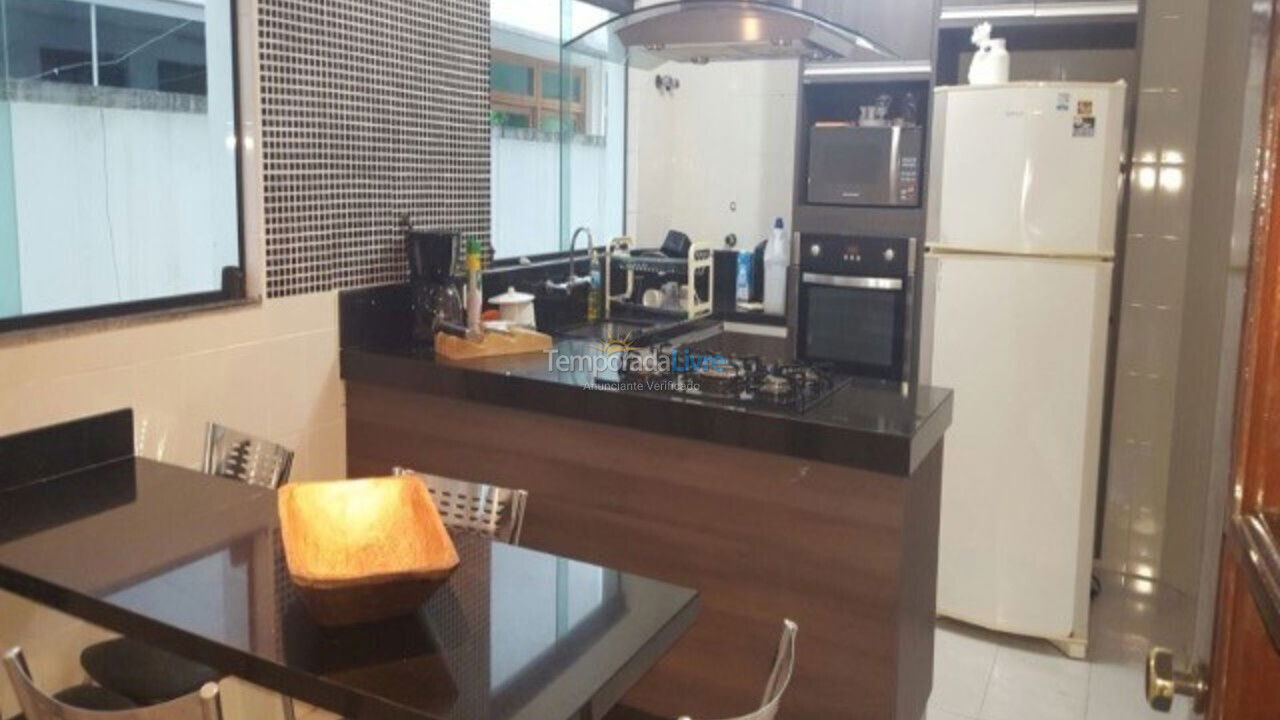 House for vacation rental in Guarujá (Praia do Pernambuco)