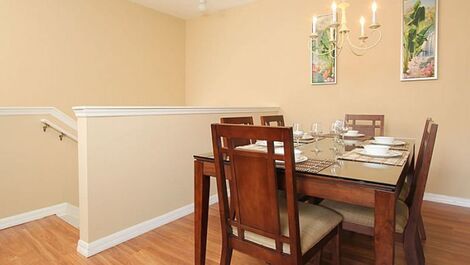 Lermosa casa en condominio Oakwater - Disney