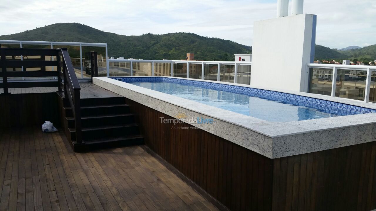 Apartamento para aluguel de temporada em Governador Celso Ramos (Praia de Palmas)
