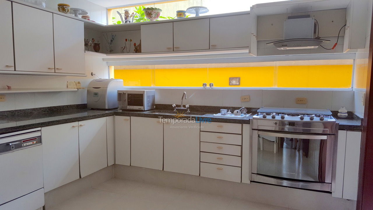 House for vacation rental in Guarujá (Praia do Pernambuco)