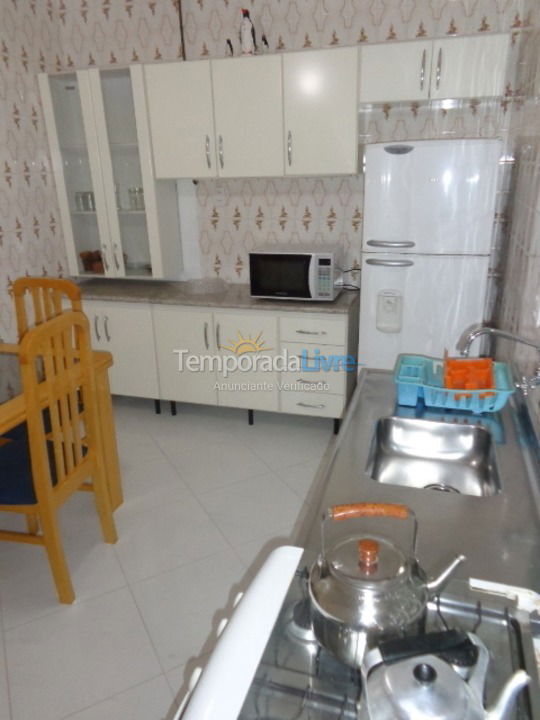 Apartamento para aluguel de temporada em Balneário Camboriú (Praia Central)