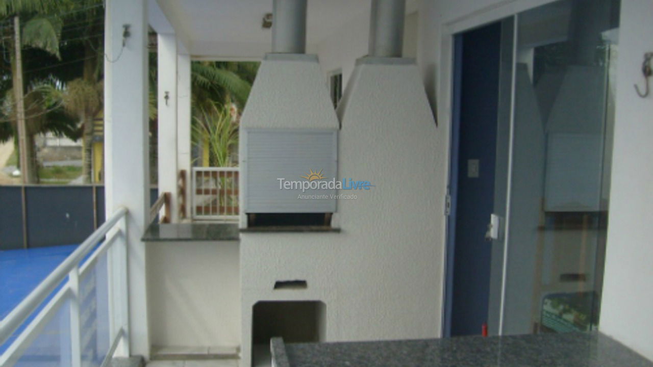 Apartment for vacation rental in Itapoá (Itapema do Norte)