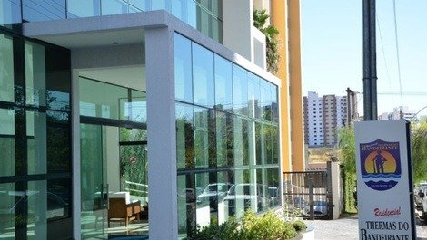 THERMAS DO BANDEIRANTE Apartamento para temporada em Caldas Novas